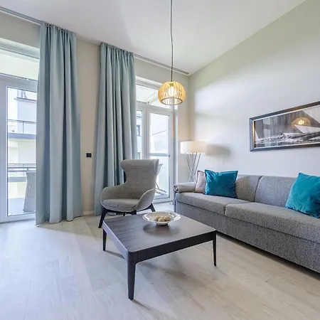 Luett Fiete In Der Alten Seefahrtschule Wustrow *