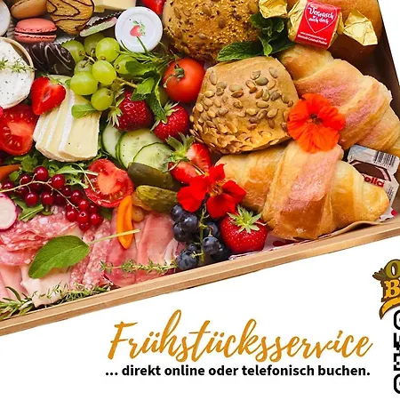 Luett Fiete In Der Alten Seefahrtschule Wustrow * Wustrow (Fischland)