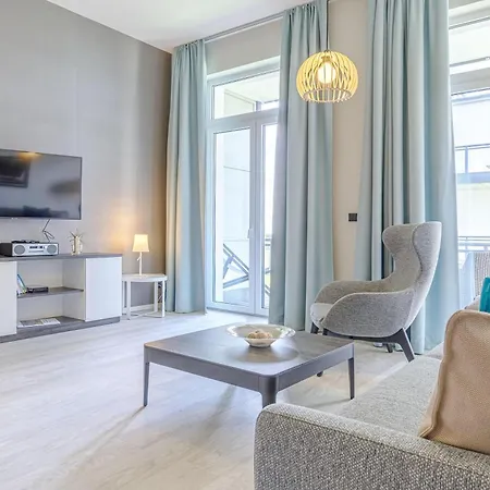 Apartment Luett Fiete In Der Alten Seefahrtschule Wustrow